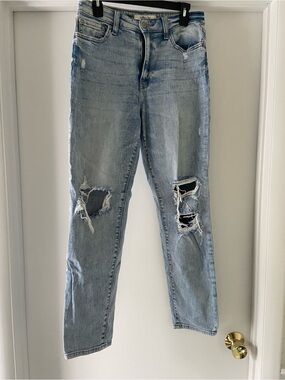 Willow & Root Light Wash Distressed Mom Fit Jeans - Light Blue